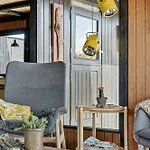 70's Style Summerhouse Near * 洛肯