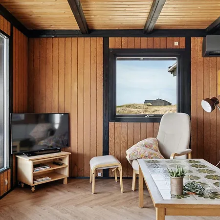 Holiday home 70's Style Summerhouse Near Lokken